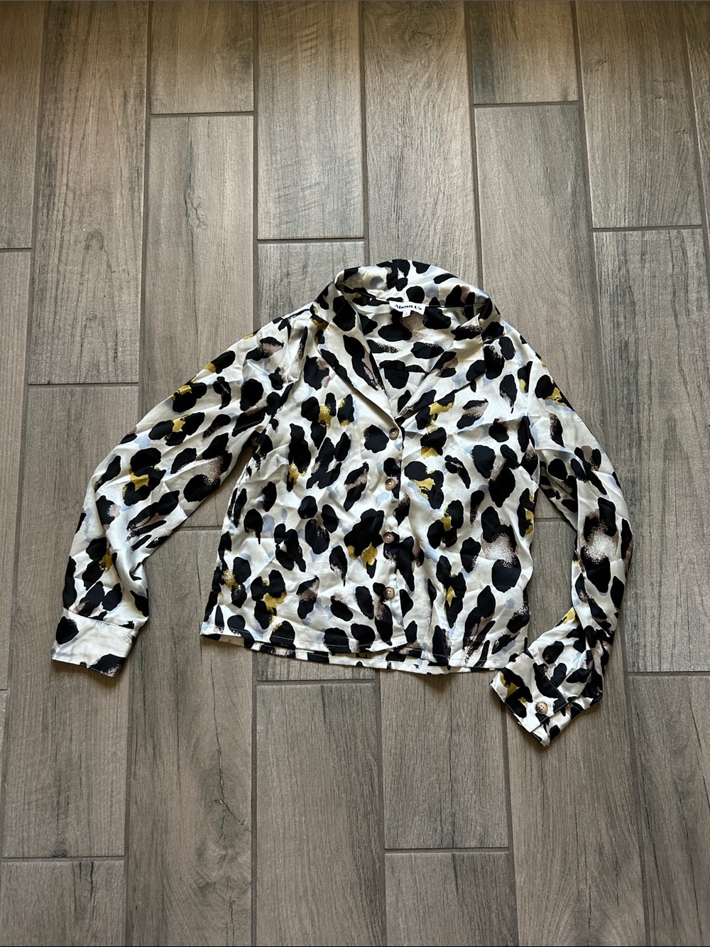 Women’s Leopard Print Button-Down Shirt - White/Black/Gold